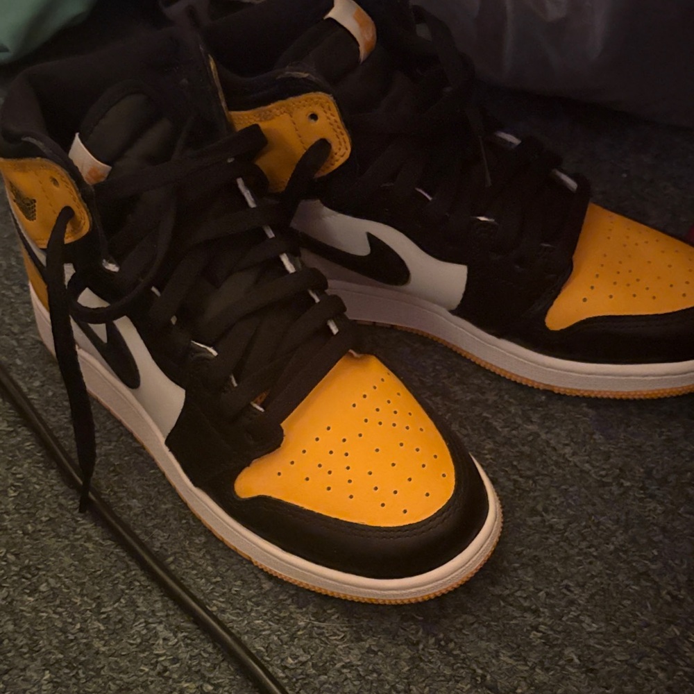 Nike GS Black, White, and Yellow Sneakers